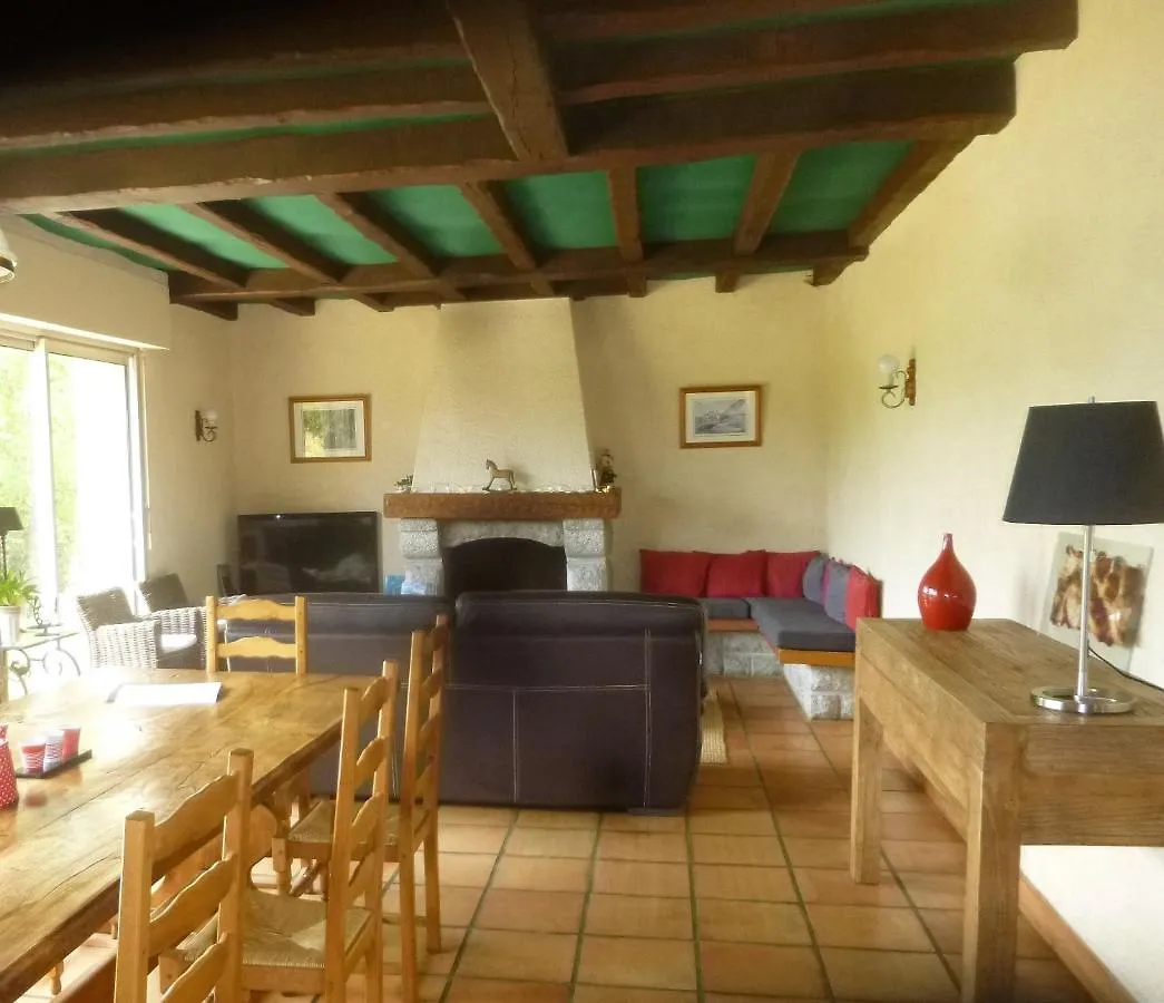 Chambres A La Ferme Keramis 0*, Plougar